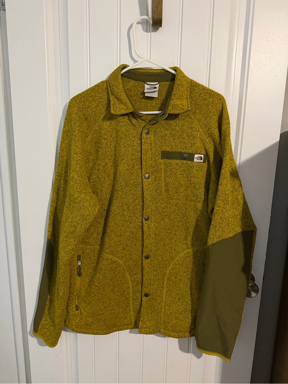 The North Face Men’s Moss Green Snap-Front Fleece Shirt Jacket